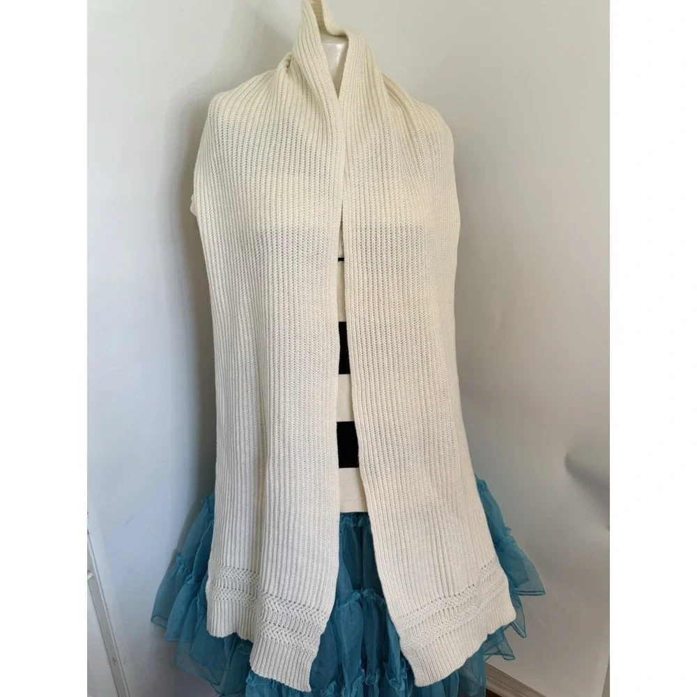 Armani Exchange Women's Knitted Cozy Ivory‎ Made in Italy Knit Scarf 86